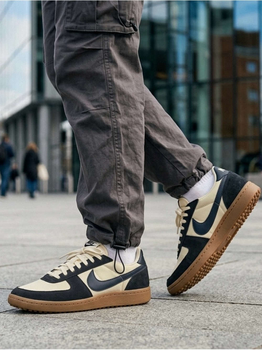 Nike Field General '82 Men's Shoes – Light Khaki/Gum Dark Brown 11.5 size